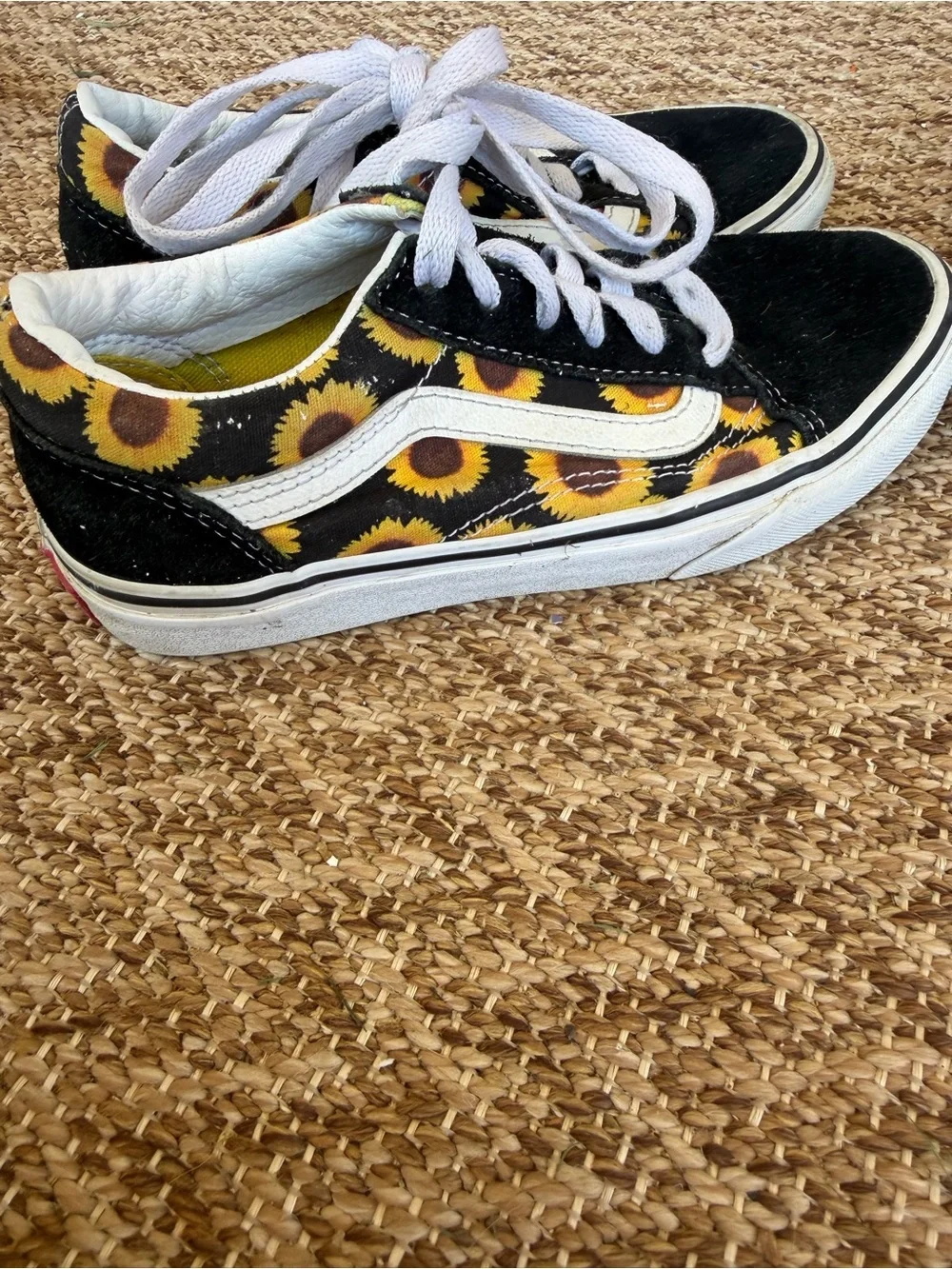 Vans Sunflower Low Tops Off The Wall Size 2 Kids Old Skool Skateboard School